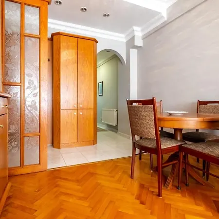 Captivating And Flat Near Osmanbey Metro With Balcony In Sisli