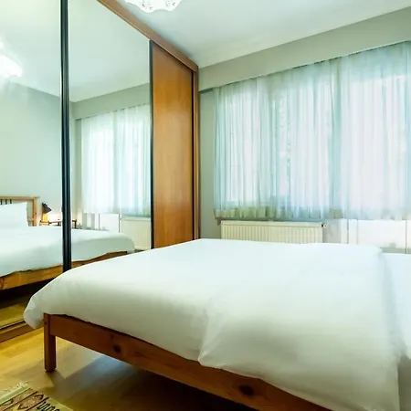 Captivating And Flat Near Osmanbey Metro With Balcony In Sisli Apartment Istanbul