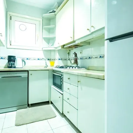 Captivating And Flat Near Osmanbey Metro With Balcony In Sisli *