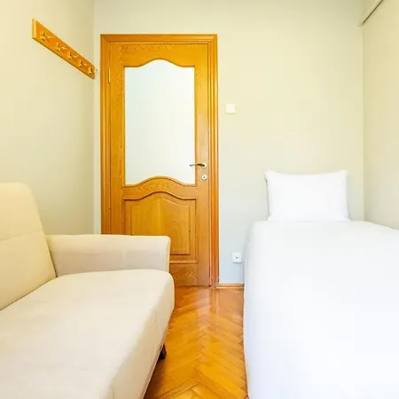 Captivating And Flat Near Osmanbey Metro With Balcony In Sisli Apartment Istanbul